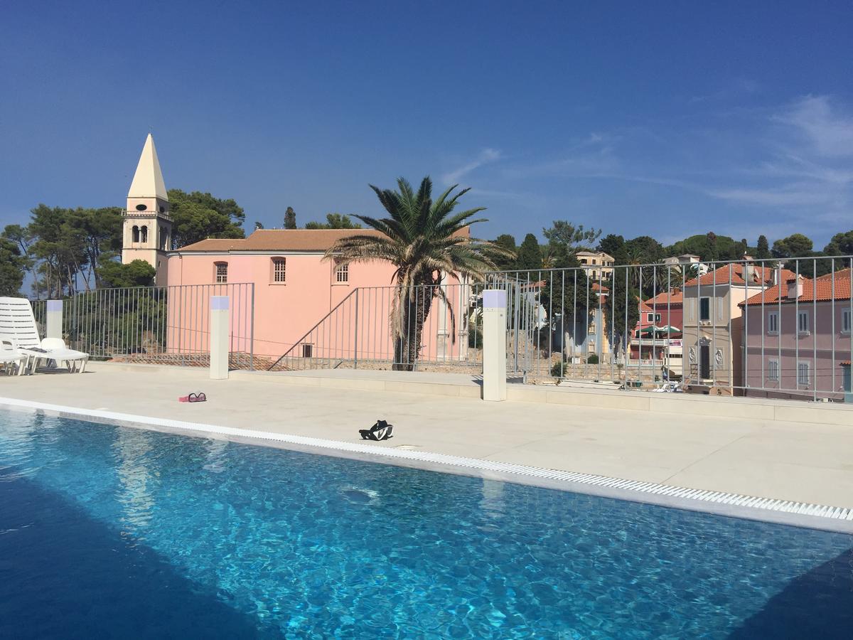 Hotel Vila Conte Veli Lošinj Zewnętrze zdjęcie