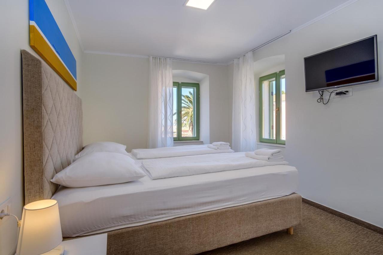 Hotel Vila Conte Veli Lošinj Zewnętrze zdjęcie