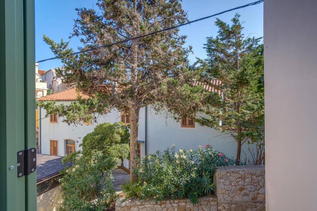 Hotel Vila Conte Veli Lošinj Zewnętrze zdjęcie