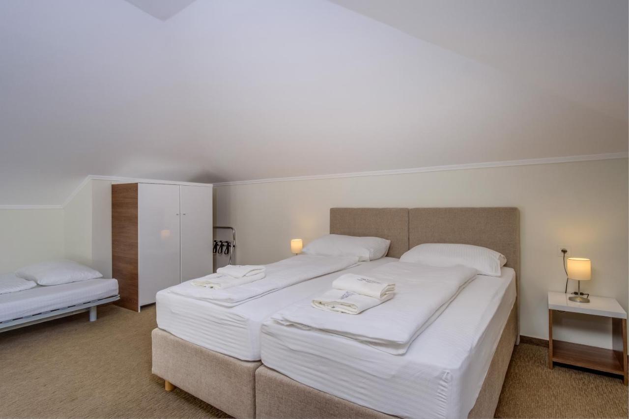 Hotel Vila Conte Veli Lošinj Zewnętrze zdjęcie