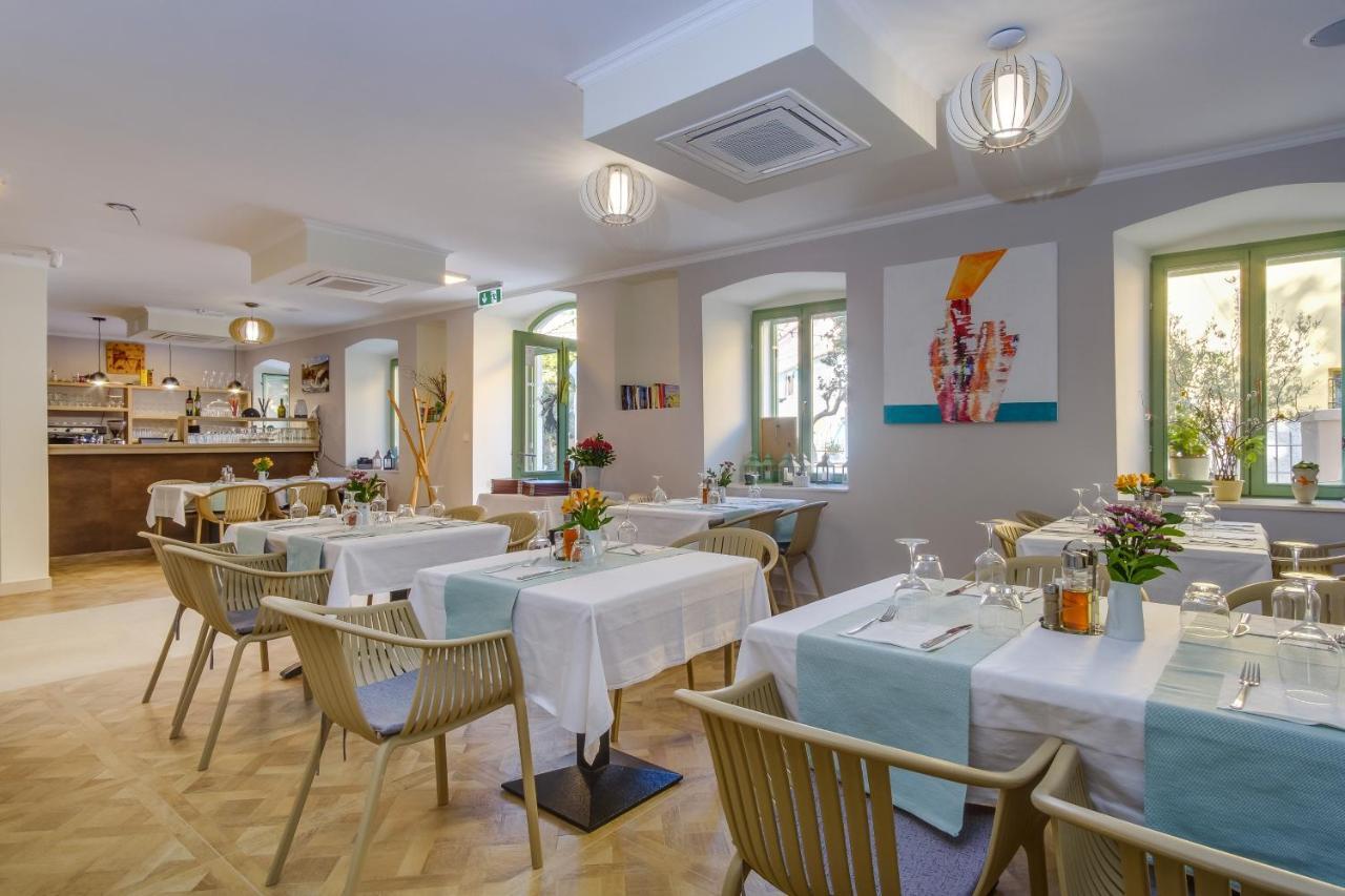 Hotel Vila Conte Veli Lošinj Zewnętrze zdjęcie