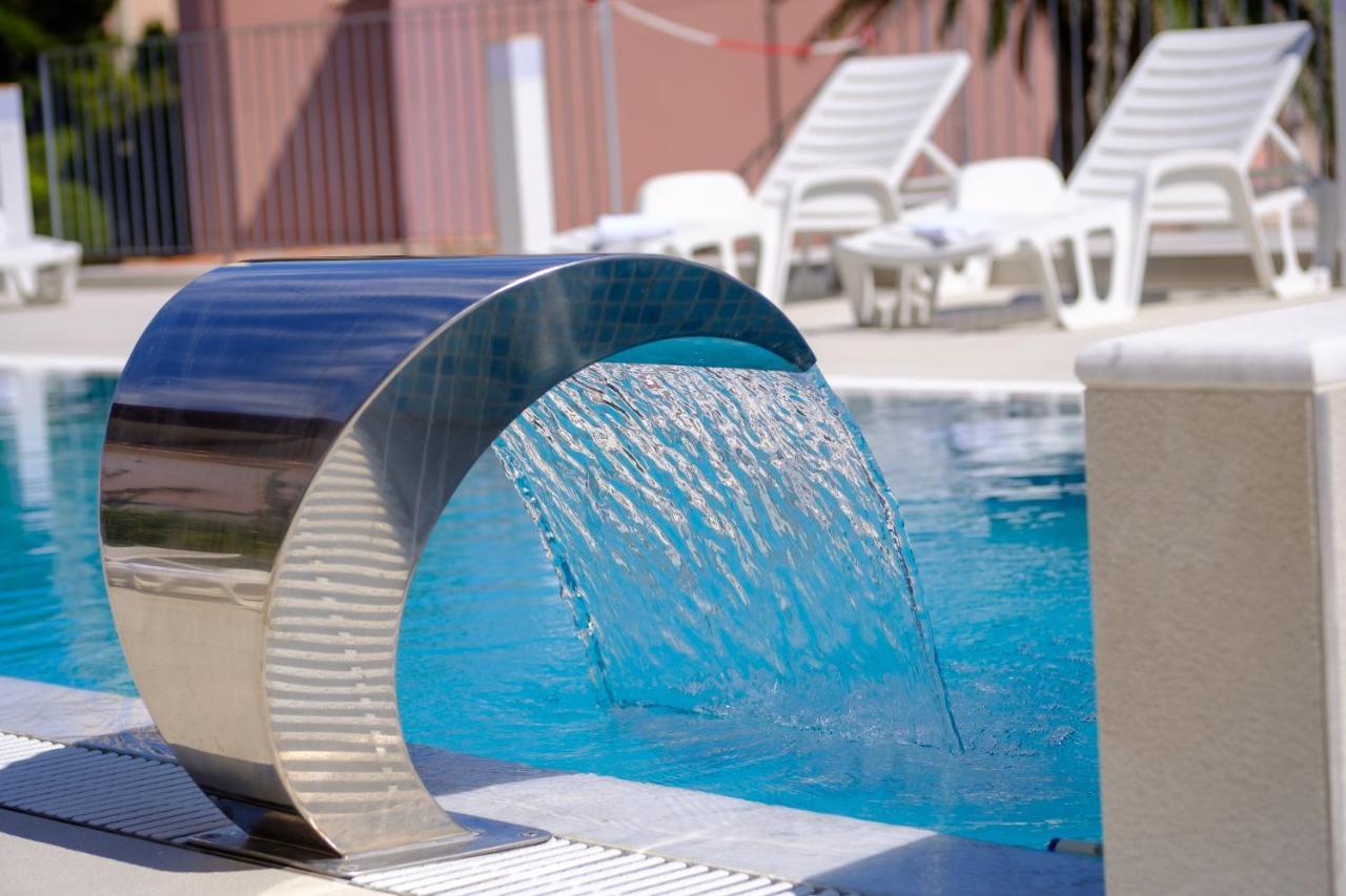 Hotel Vila Conte Veli Lošinj Zewnętrze zdjęcie